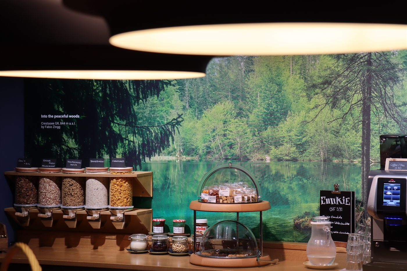 Capsule Hotel, Interieur